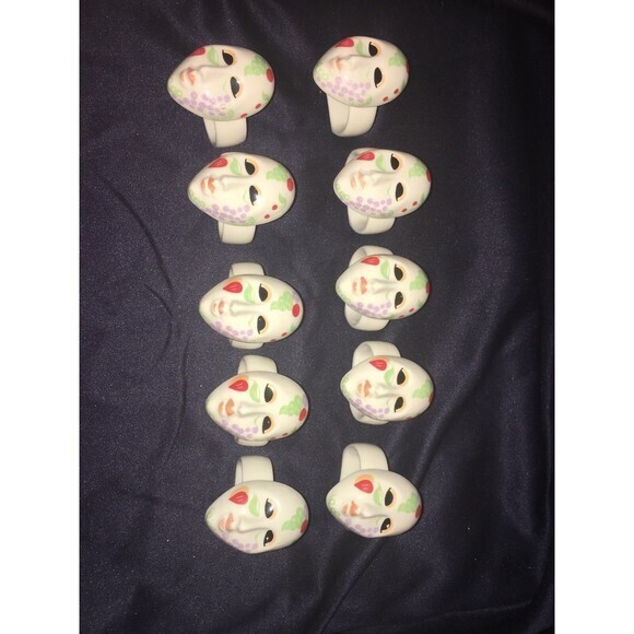 10 Ceramic AUDREY NAPKIN RING HOLDERS FACE MASK Floral‎ Marzi Gras - Picture 7 of 10